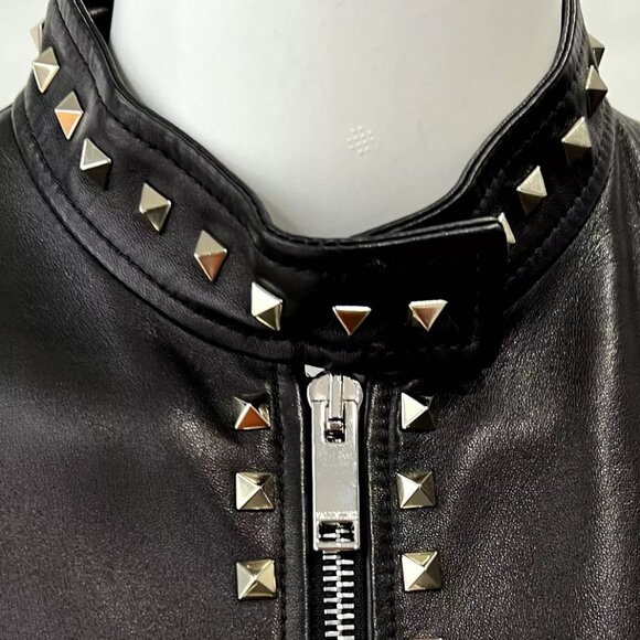 $6490 04. Valentino Black Leather Rockstud Embellished Short Jacket size 6 Moto - Picture 5 of 16